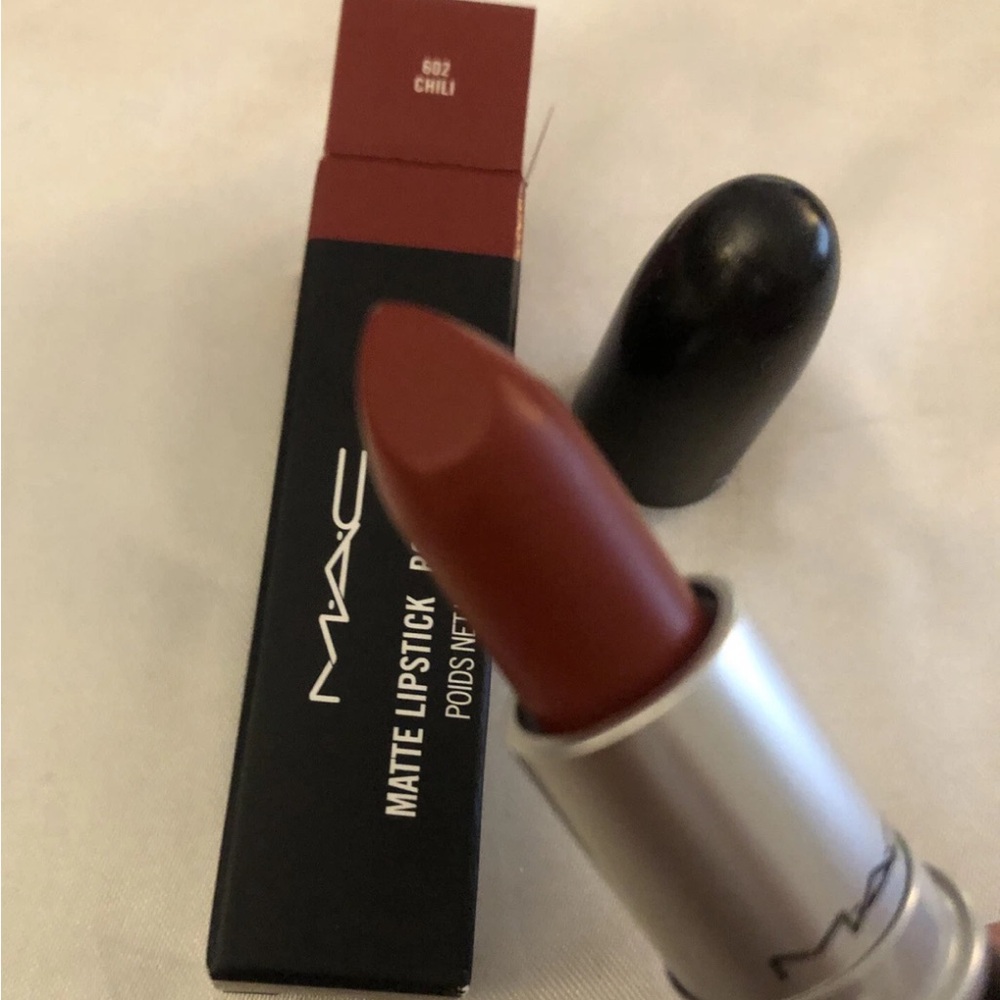 MAC Cosmetics Matte Lipstick Shade 602 Chili 3g Full Size NIB